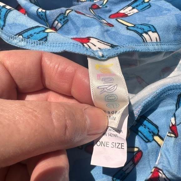 Lularoe one size bomb pop popsicle star leggings.Great summer Americana NWOT - Picture 5 of 5